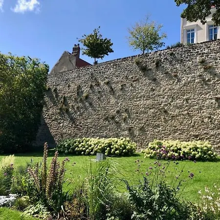 Apartman Face Au Rempart - Confort Et Tranquillite